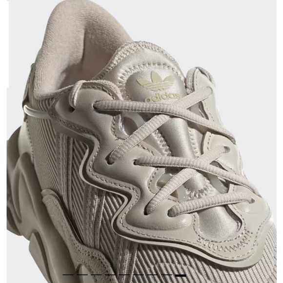 ADIDAS OZWEEGO SHOES men size 8.5 Bliss/ Bliss / Bliss/gently used - Picture 3 of 16